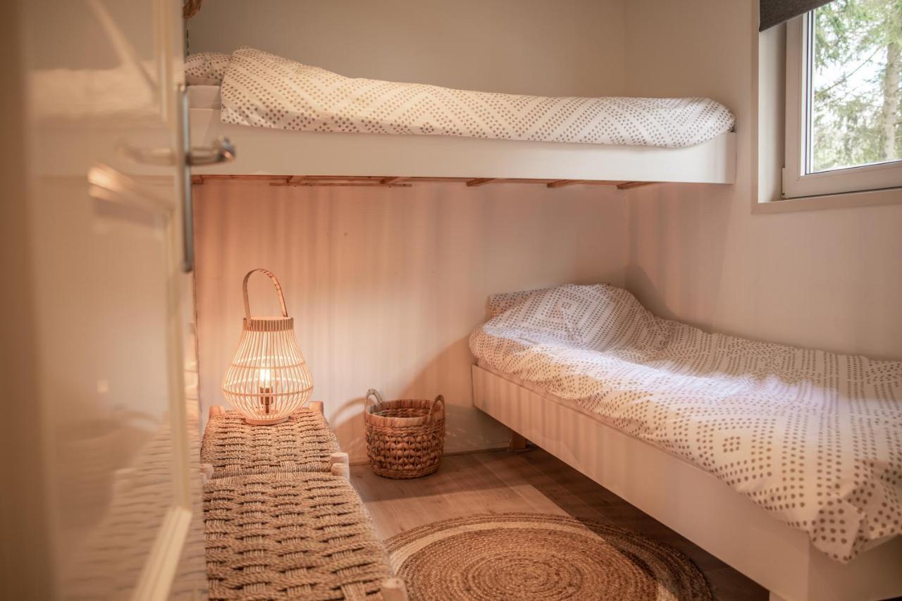 Stayatsas Tiny House Julia In De Bossen Op De Veluwe! 伊皮 外观 照片