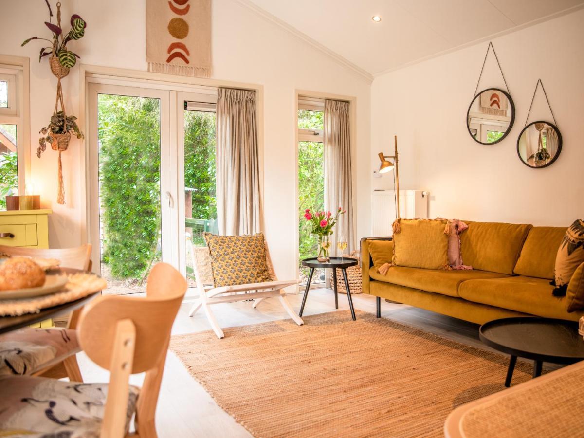 Stayatsas Tiny House Julia In De Bossen Op De Veluwe! 伊皮 外观 照片
