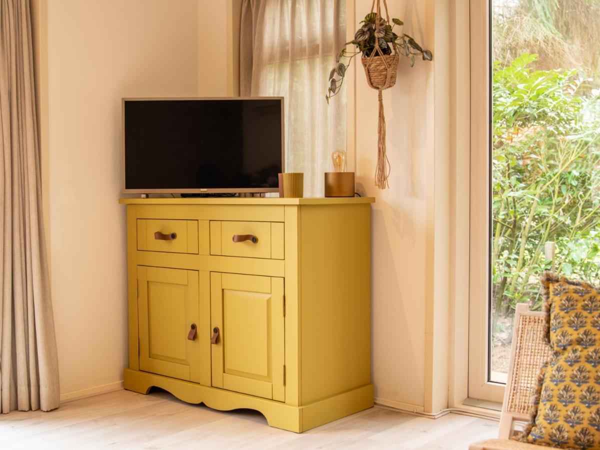 Stayatsas Tiny House Julia In De Bossen Op De Veluwe! 伊皮 外观 照片