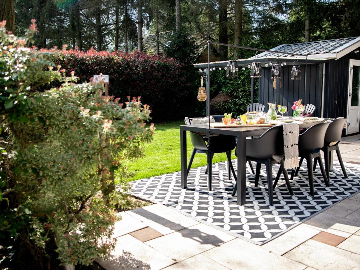 Stayatsas Tiny House Julia In De Bossen Op De Veluwe! 伊皮 外观 照片