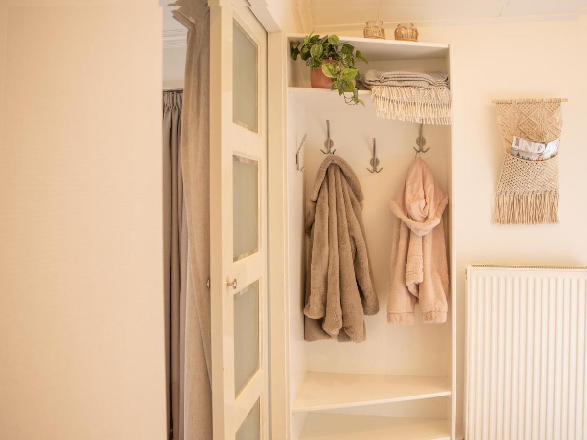 Stayatsas Tiny House Julia In De Bossen Op De Veluwe! 伊皮 外观 照片